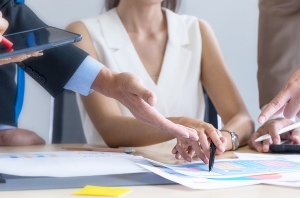 仕事を取り巻く男女間意識調査